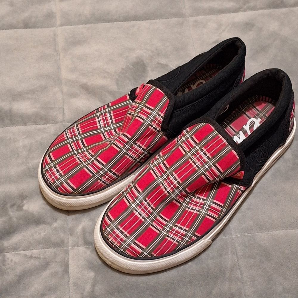 Etnies Plaid Sneakers